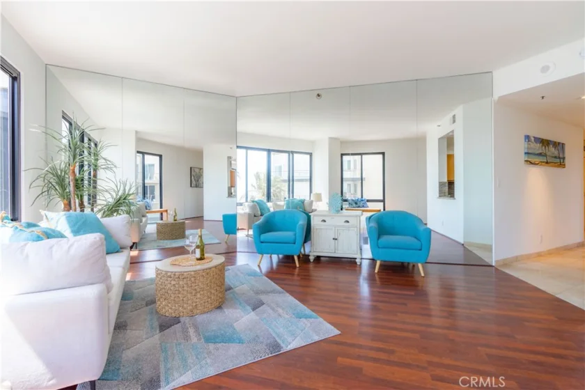 1310 E Ocean #401 photo 9