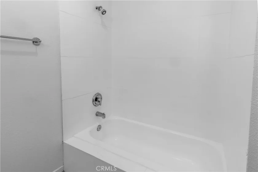 20253 Keswick Street #318 photo 4