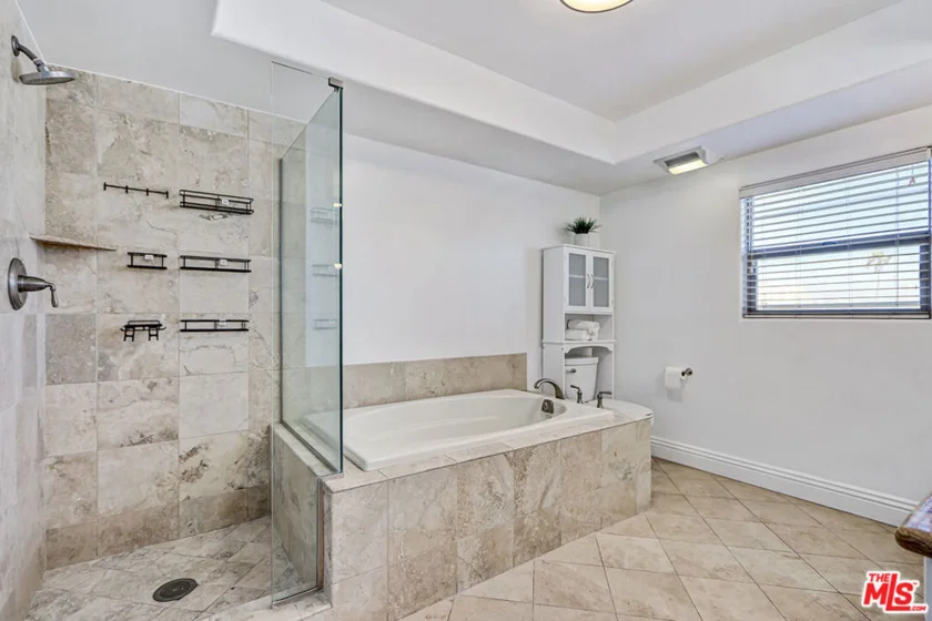 1520 S Shenandoah Street #304 photo 18