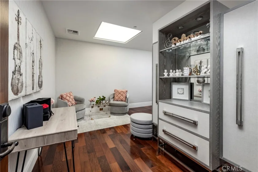 345 E Colorado Boulevard #404 photo 42