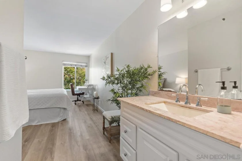 7508 Parkway Drive #105 photo 19
