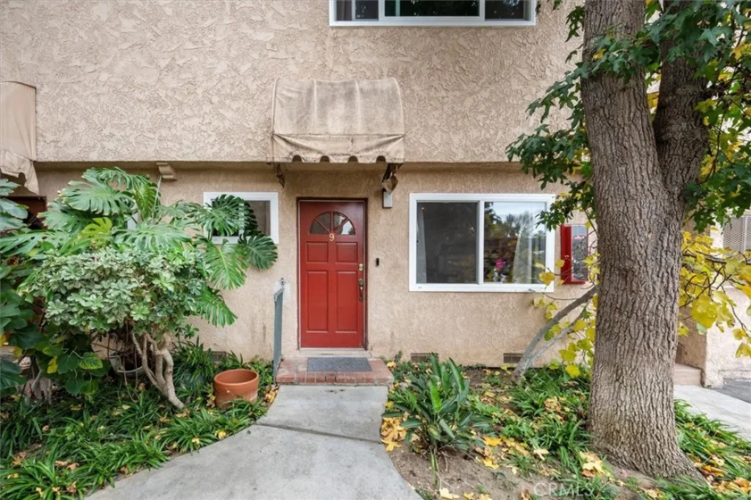 17135 Roscoe Boulevard #9 photo 1