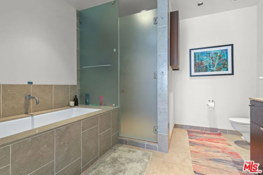 6250 Hollywood Boulevard #6L photo 17