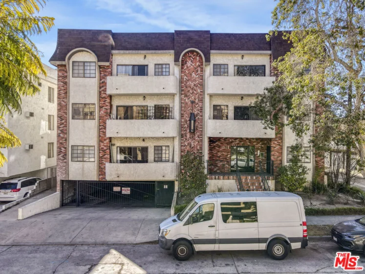 1515 Amherst Avenue #305 photo 1