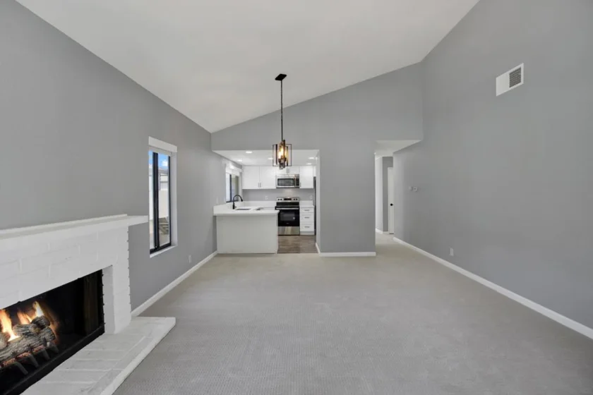 8878 Regents Road #201 photo 32