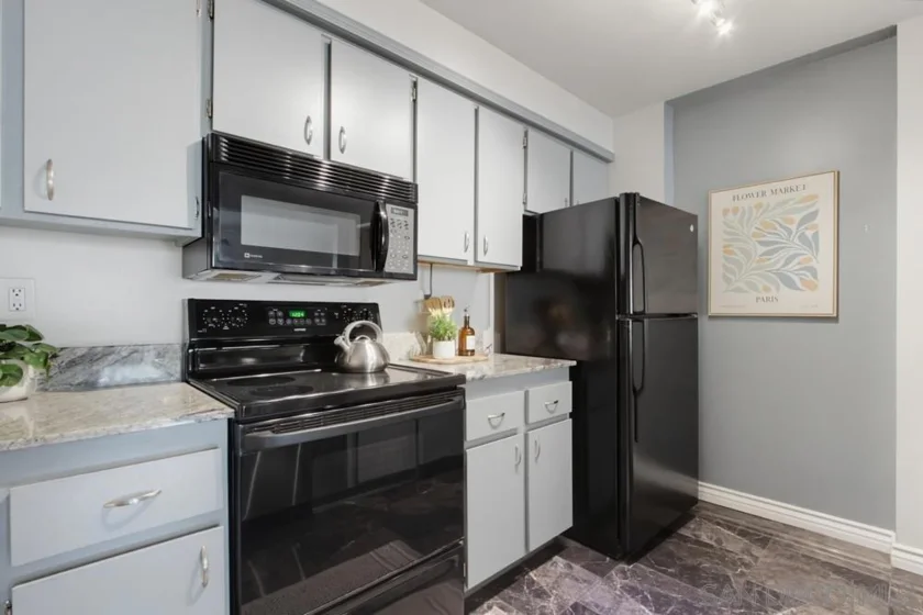 2636 Worden St Unit 107 photo 42