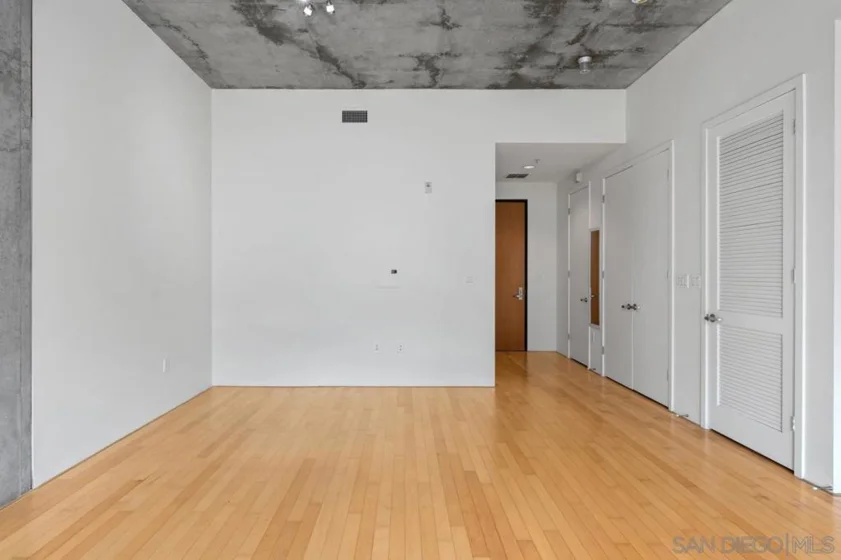 1050 Island Avenue #406 photo 20