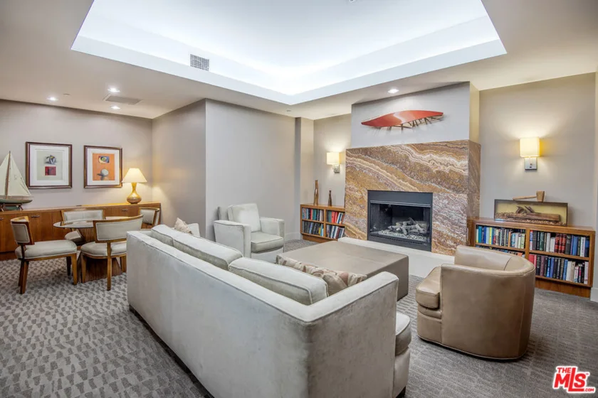 13650 Marina Pointe Drive #404 photo 44