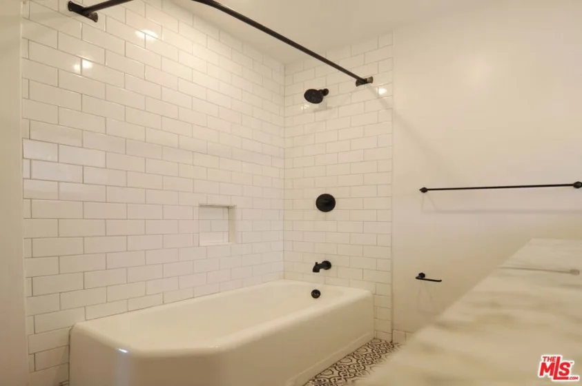 800 Pacific Avenue #401 photo 23