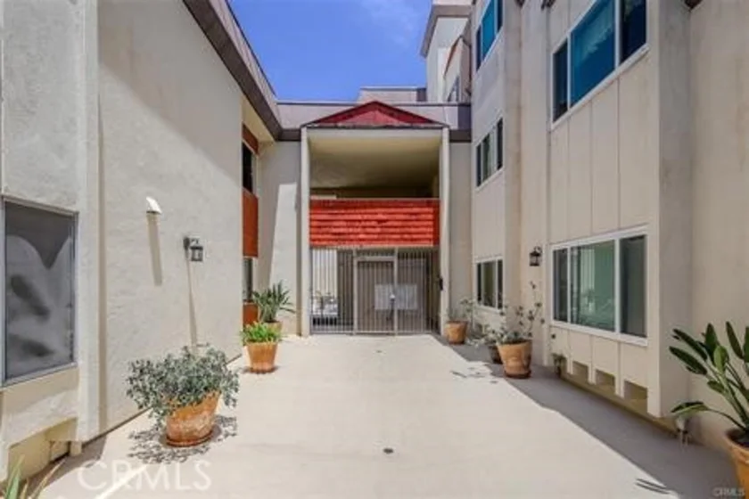 5651 Sumner #109 photo 19
