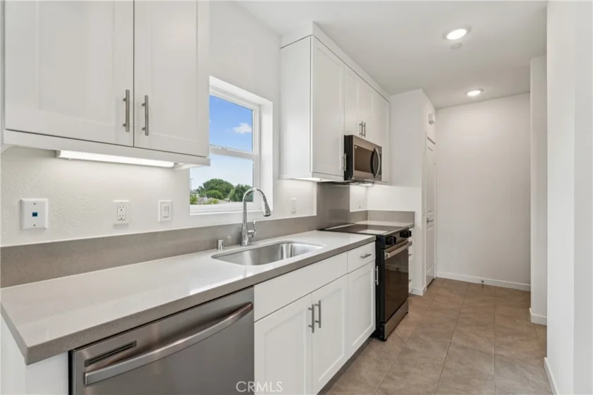 12715 Trojan Way photo 3