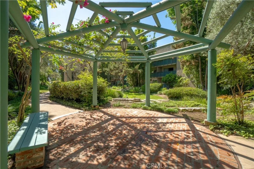 576 N Bellflower #222 photo 19