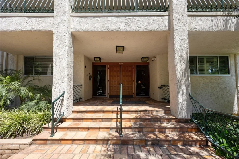 420 S Madison Avenue #301 photo 4