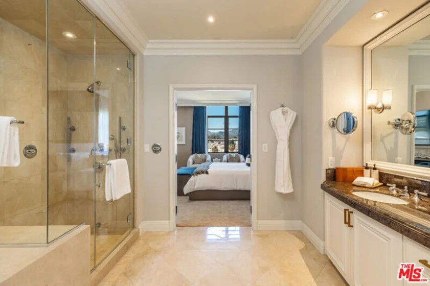 225 N Canon Drive #7C photo 9