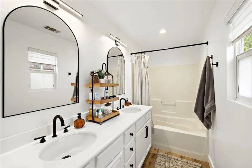 90 Three Vines Court photo 10