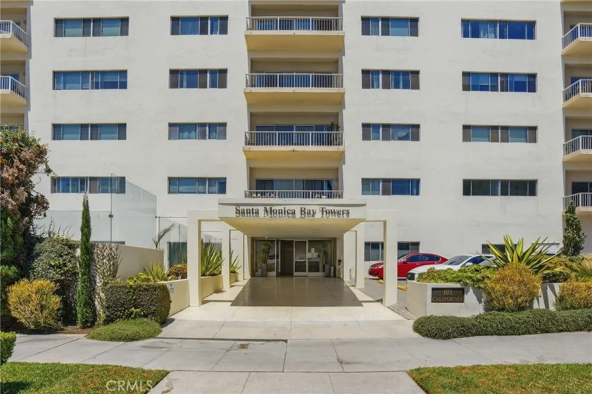 101 California #1104 photo 2