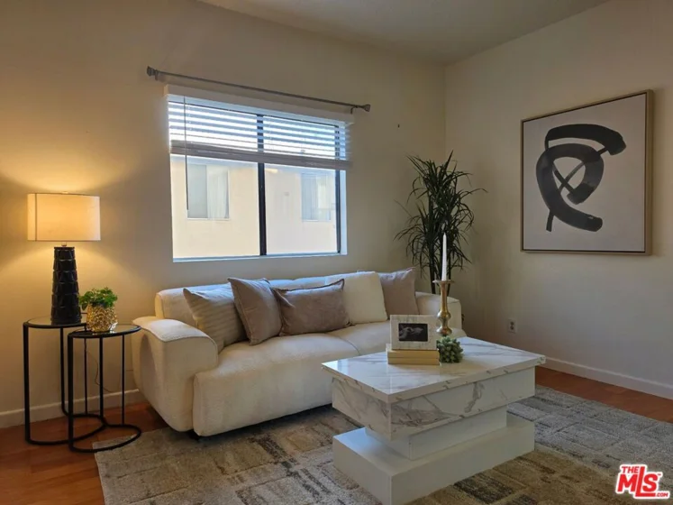 431 S Kingsley Drive #205 photo 1