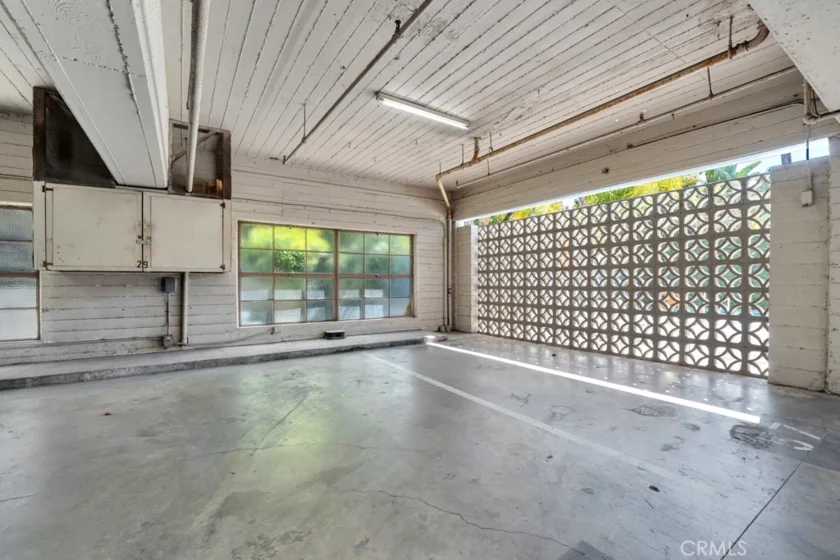 7560 Hollywood Boulevard #110 photo 34