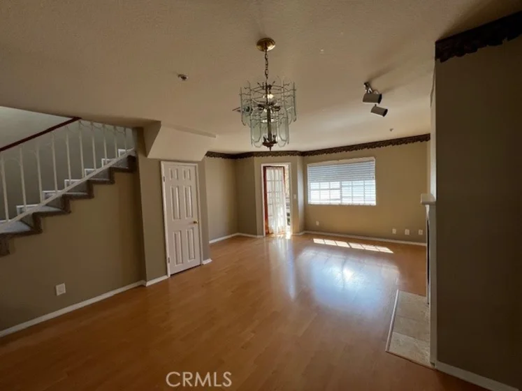 537 N Adams #212 photo 13