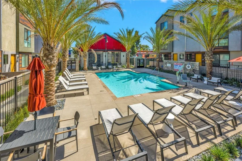 5804 Linden Avenue #1 photo 31