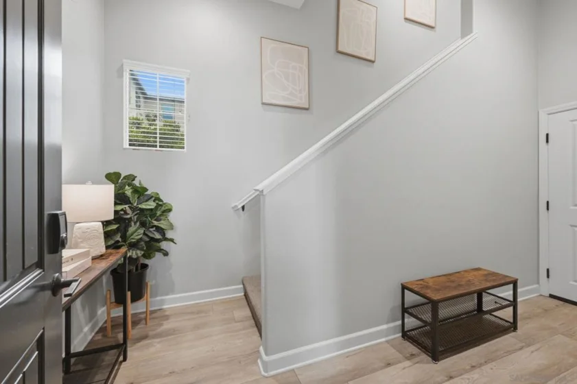 931 Slate Street photo 2