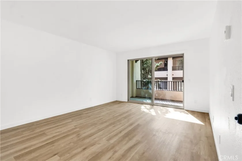 2514 Clairemont #107 photo 19