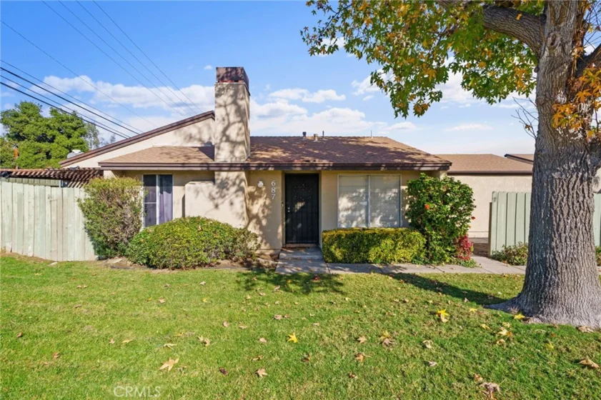 687 Parkview Drive photo 1