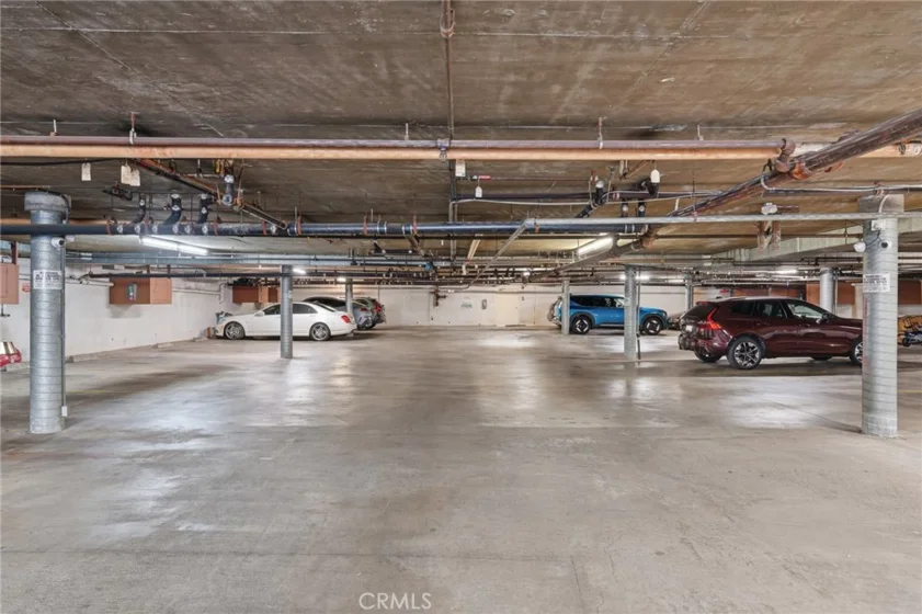 429 N Oakhurst Drive #301 photo 23