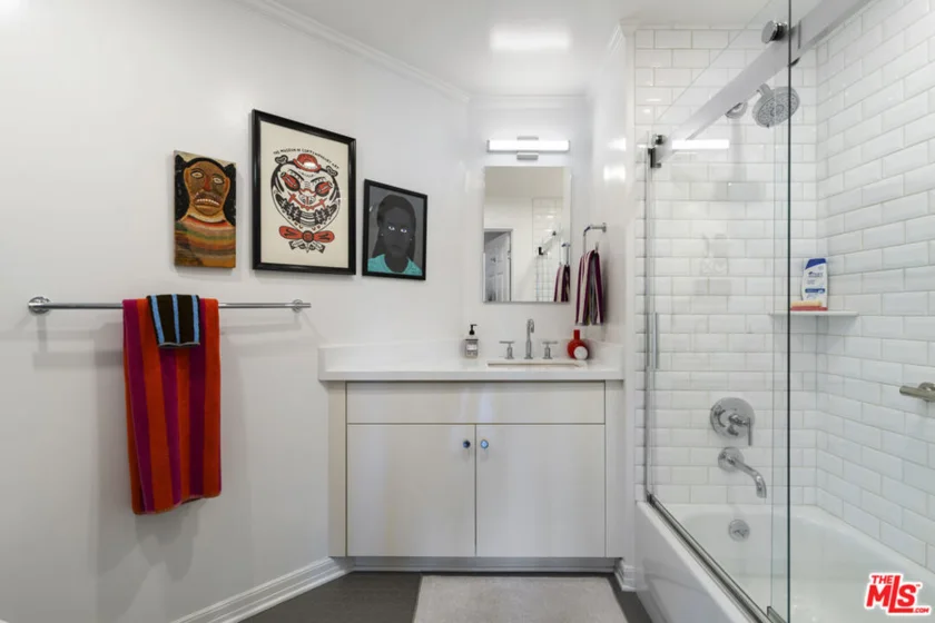 12603 Moorpark Street #306 photo 18