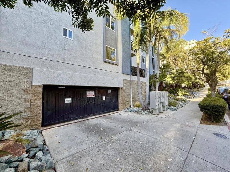 1756 Essex Street #305 photo 46