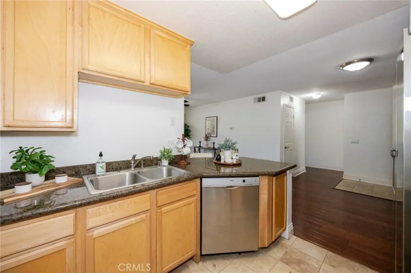 2400 Del Mar Way #108 photo 3