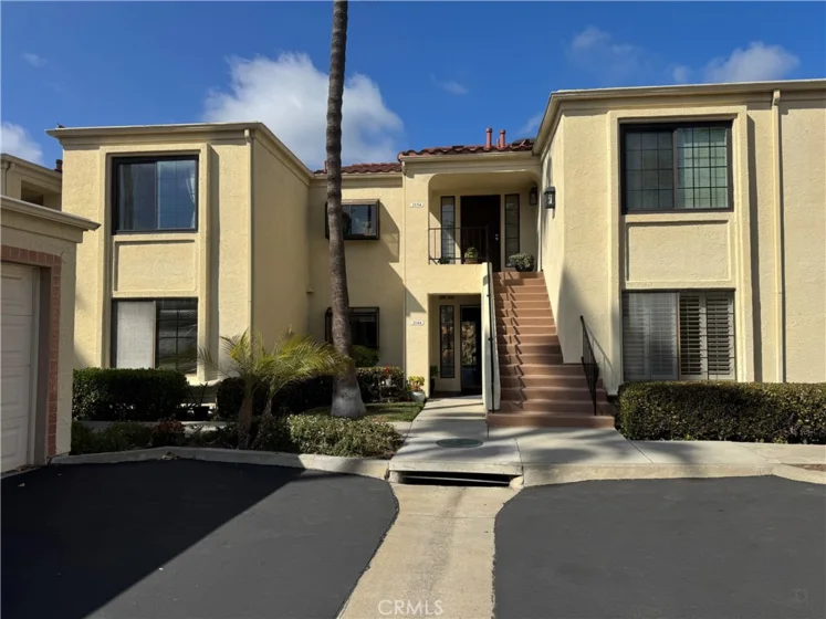 3144 Vista Grande photo 1
