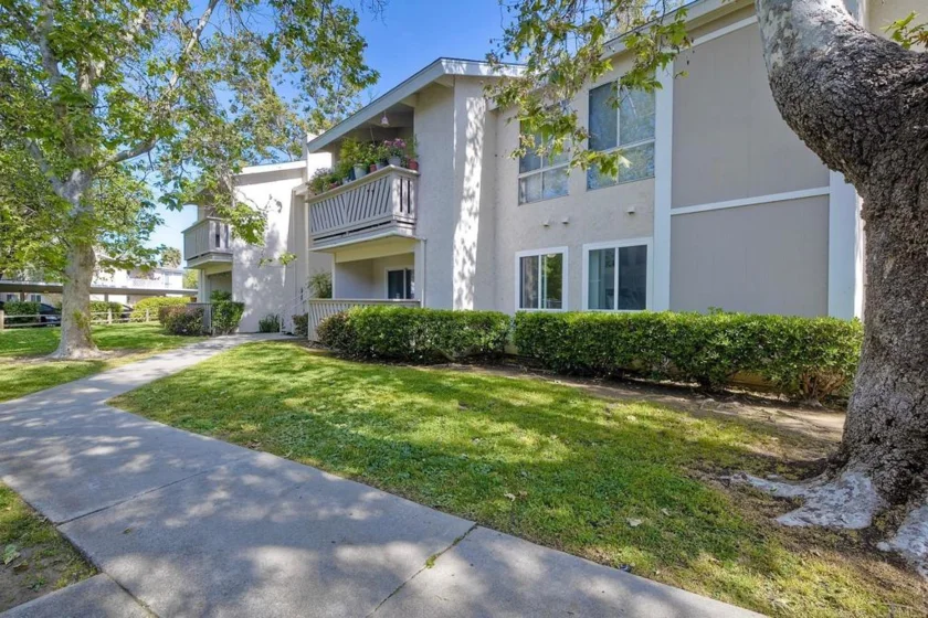 529 Sandalwood Place ##7 photo 1