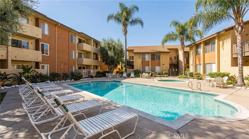 15425 Sherman Way #240 photo 44