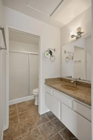 1612 Bridgeview Drive photo 34