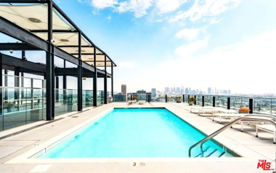 3810 Wilshire Boulevard #1706 photo 16