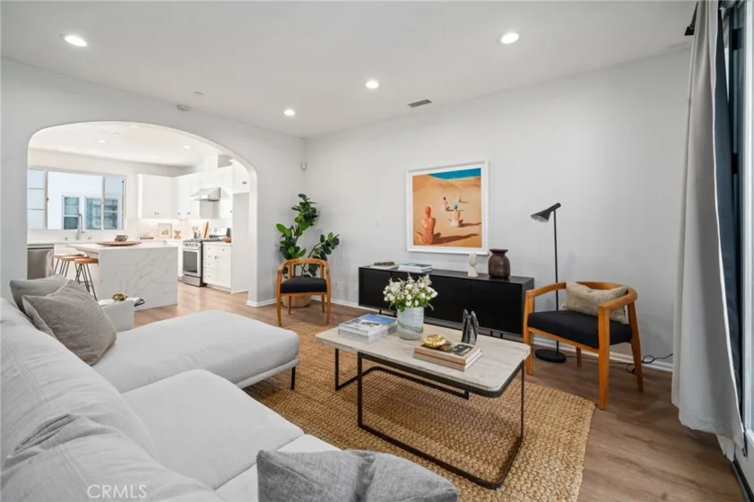 1752 Grand Avenue #6 photo 1