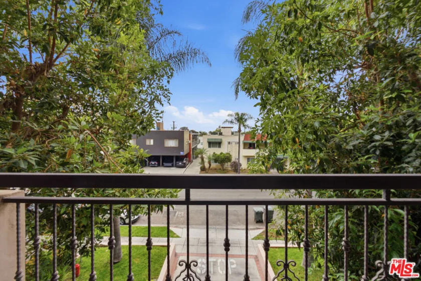 8121 Norton Avenue #201 photo 55