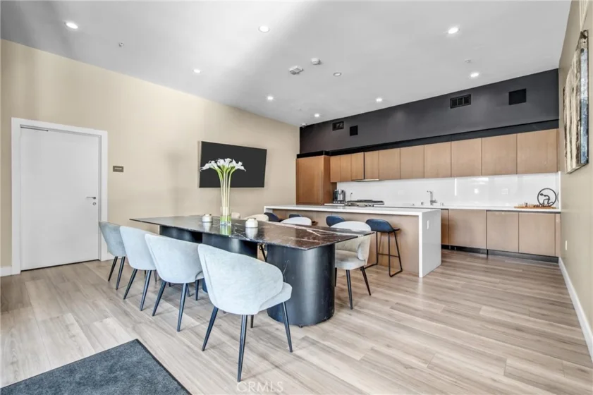 388 Cordova Street #710 photo 27