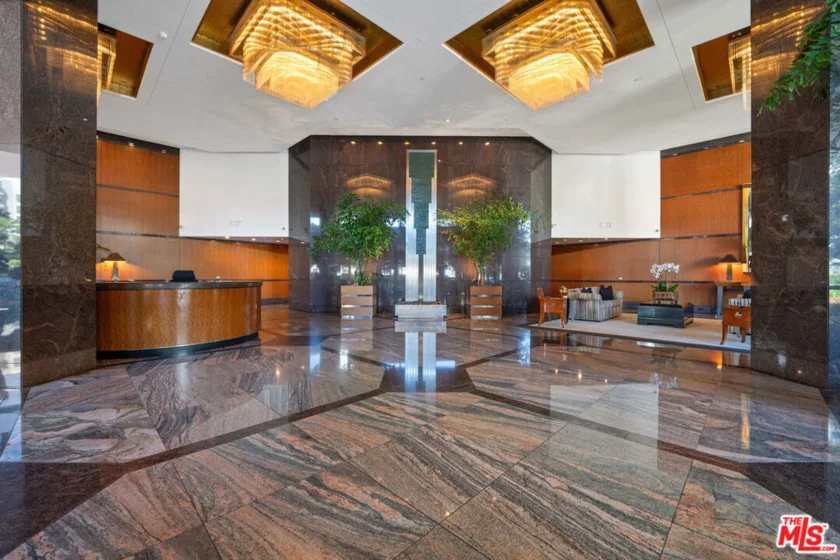 10490 Wilshire Boulevard #1402 photo 55