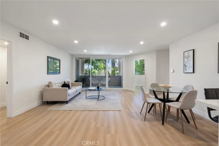 5411 Tyrone Avenue #203 photo 1