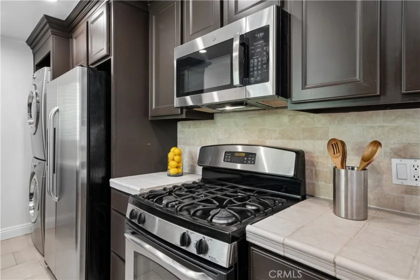 11816 Gorham #113 photo 3