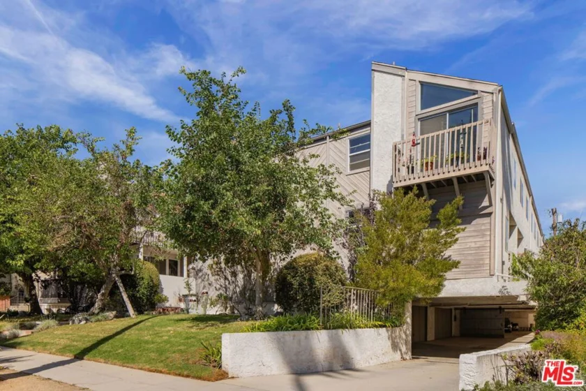 945 21st Street #4 photo 2