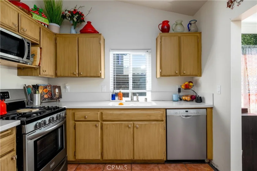 26014 Summer Dawn Court photo 5