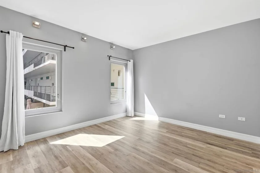 425 W Beech Street #336 photo 16
