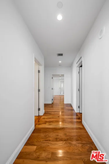 10800 Wilshire Boulevard #1101 photo 18