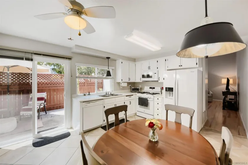 10825 Caravelle Place photo 25