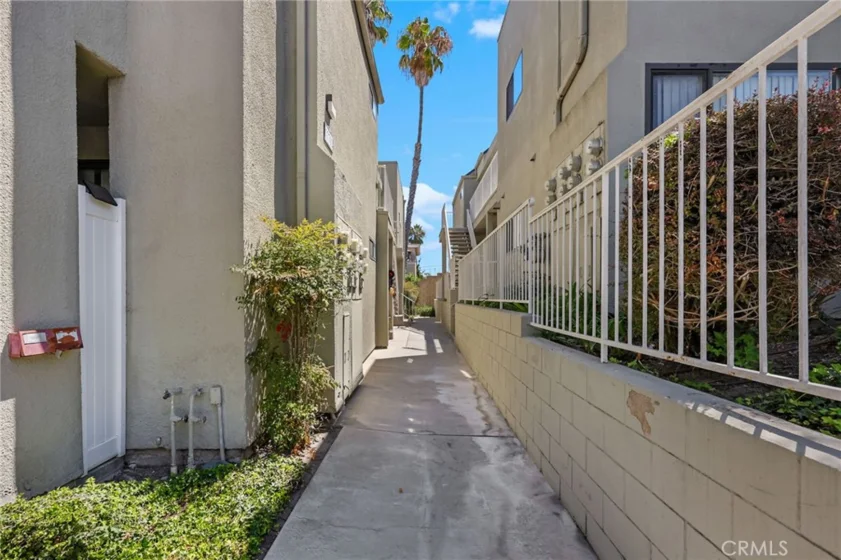 17702 Sergio Circle #102 photo 22