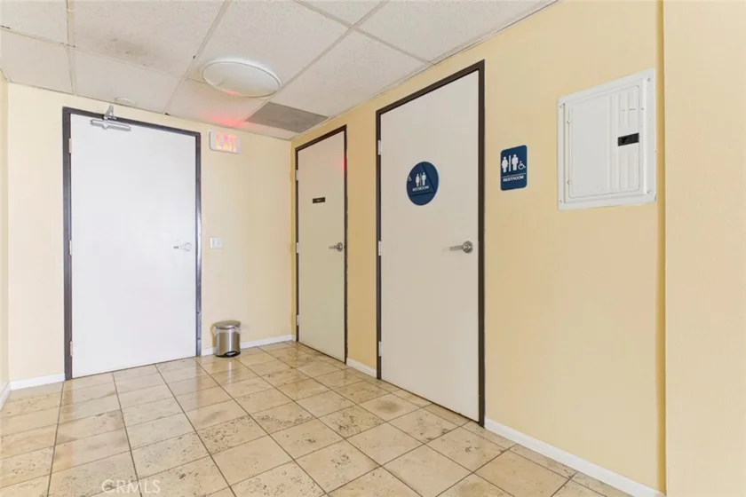 11124 Burbank Boulevard #101 photo 13