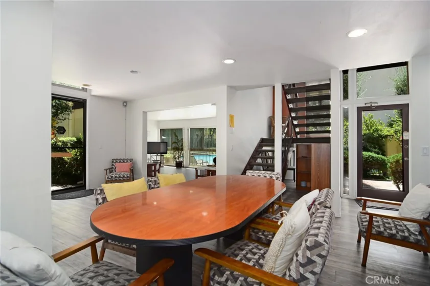 5255 Coldwater Canyon Avenue #E photo 16